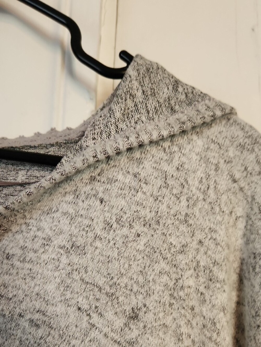 Cupio Light Gray V-Neck Hooded Pullover - Picture 3 of 5